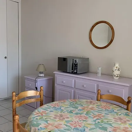 A : Piscine, Proche Port, Plages Et Aeroport, Parking Inclus - Fr-1-335-171 Apartmán