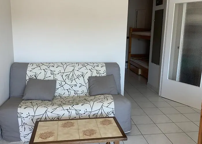 A : Piscine, Proche Port, Plages Et Aeroport, Parking Inclus - Fr-1-335-171 耶尔